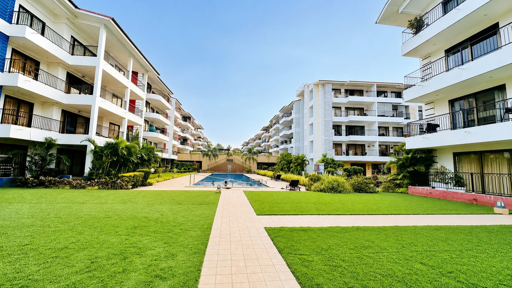 Central lawn
