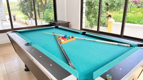 Pool table in the games room